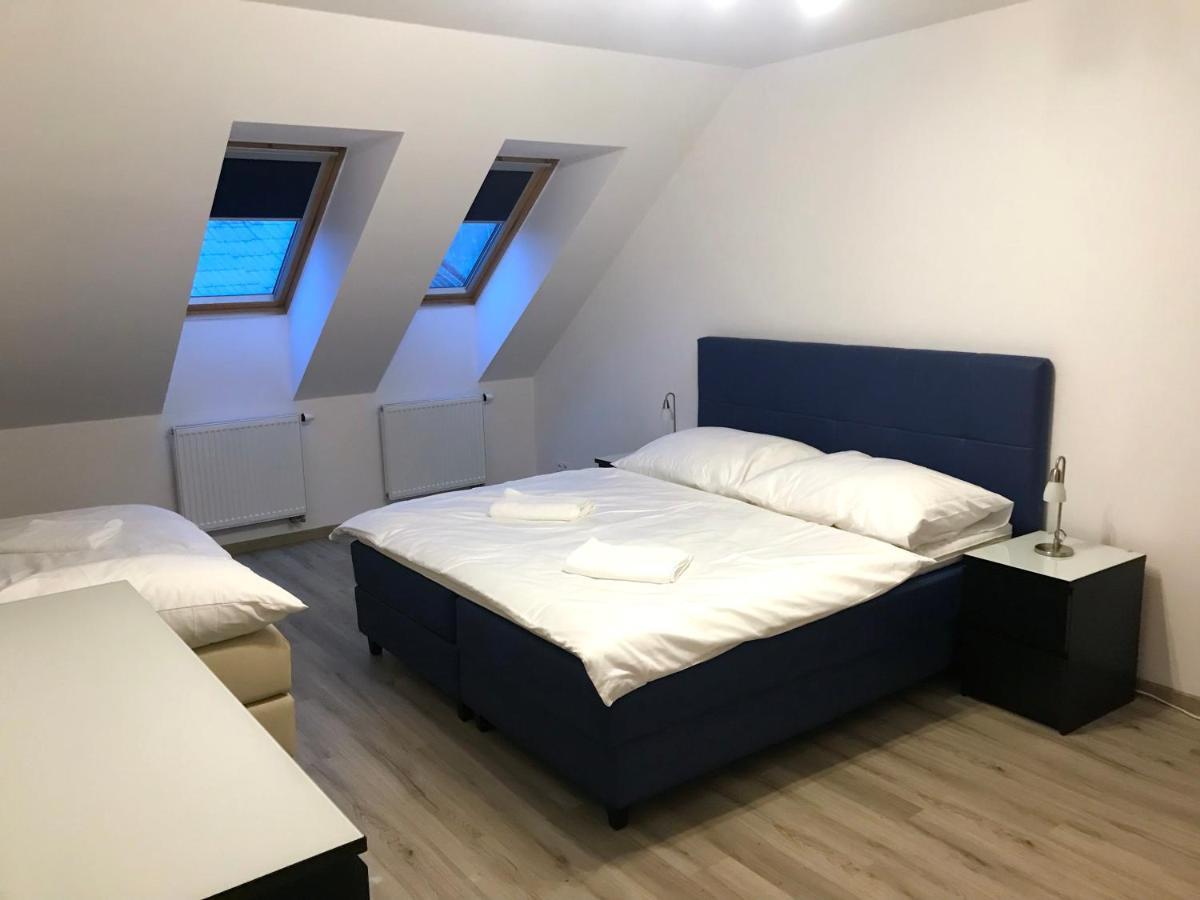 Valentine'S National Museum Apartments Прага Экстерьер фото